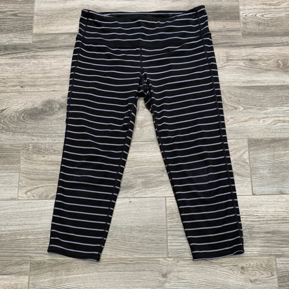 Athleta Striped Cropped Leggings